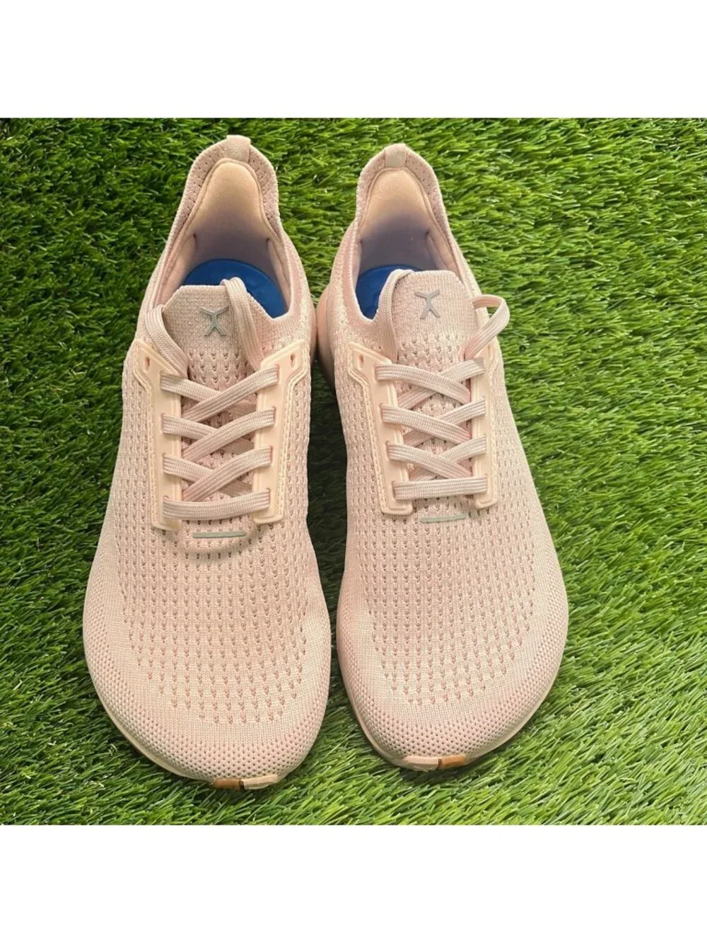 Flux Footwear Adapt Runner Blush Pink Womens Size 6.5 Athletic Shoes Sneakers